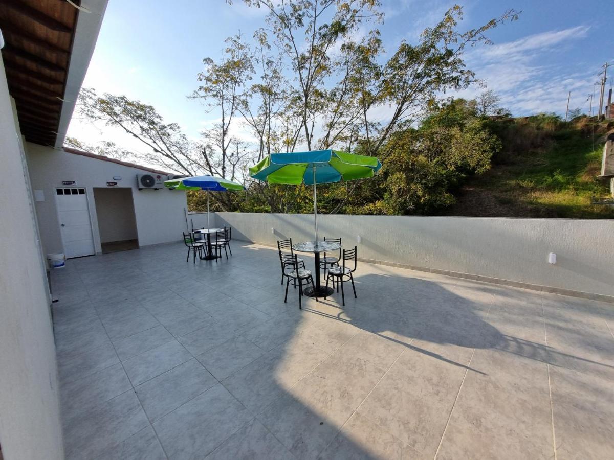 Hotel Antonella Plaza Pinchote Bagian luar foto