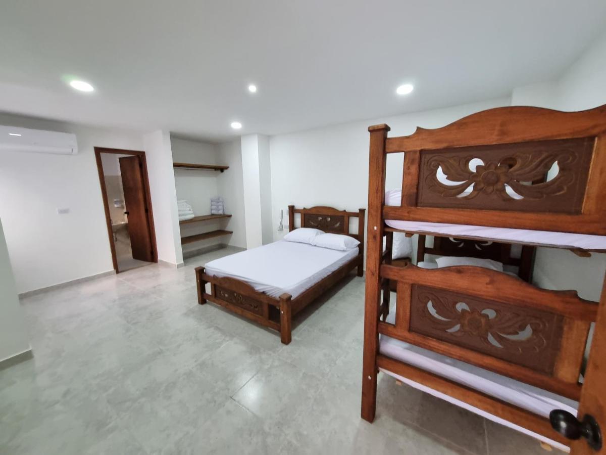 Hotel Antonella Plaza Pinchote Bagian luar foto
